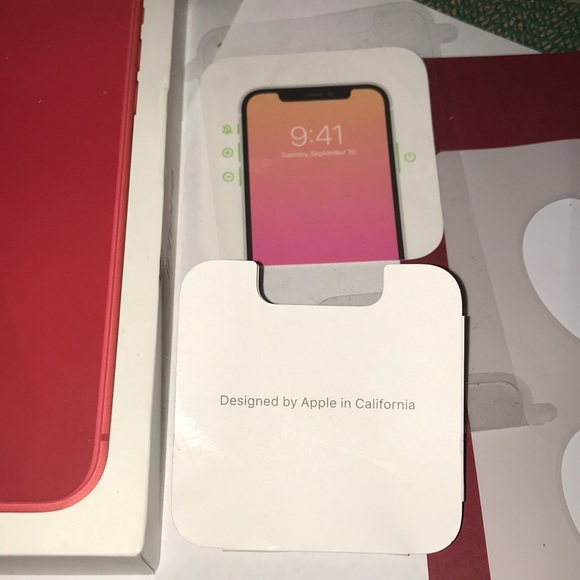 iPhone 11 box and apple stickers - Picture 3 of 6